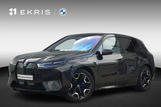 BMW iX xDrive50 M Sport | Trekhaak / Panoramdak / Soft-Close / Stoelventilatie / Warmtecomfortpakket / Driving Assistant Professional / 360 graden Camera's / Harman Kardon