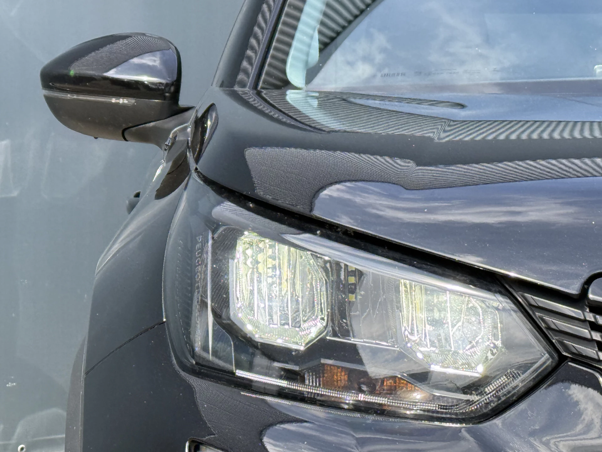 Hoofdafbeelding Peugeot e-2008