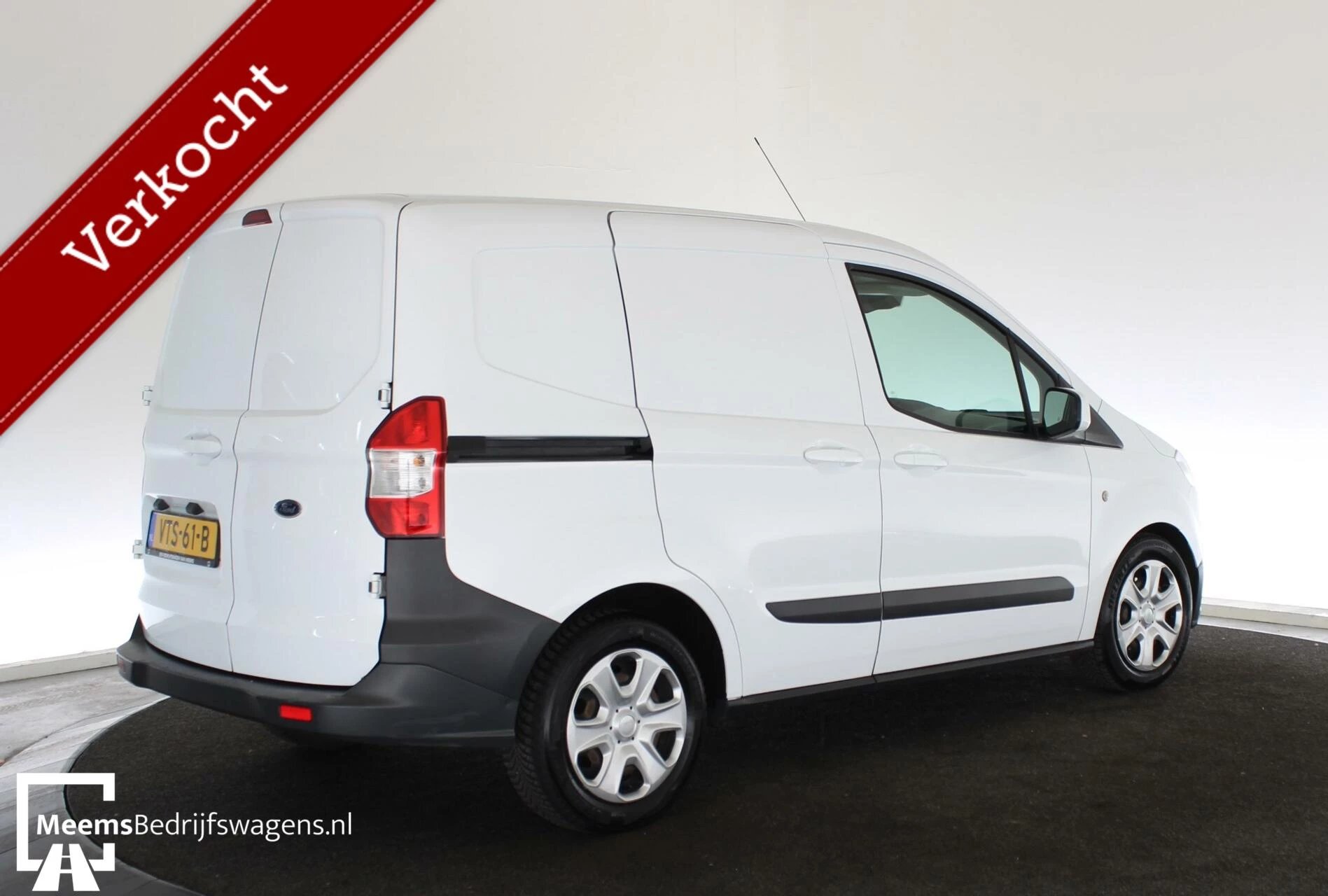 Hoofdafbeelding Ford Transit Courier