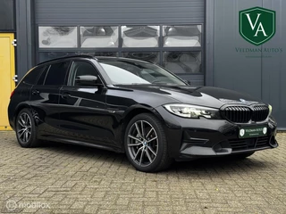 BMW 3-serie Touring 330e Sport line | Black edition |