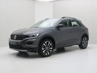 Volkswagen T-Roc 1.5 TSI 150pk 6-Bak IQ Drive [ TREKHAAK+ACC+CAMERA+CARPLAY+CLIMATE ]