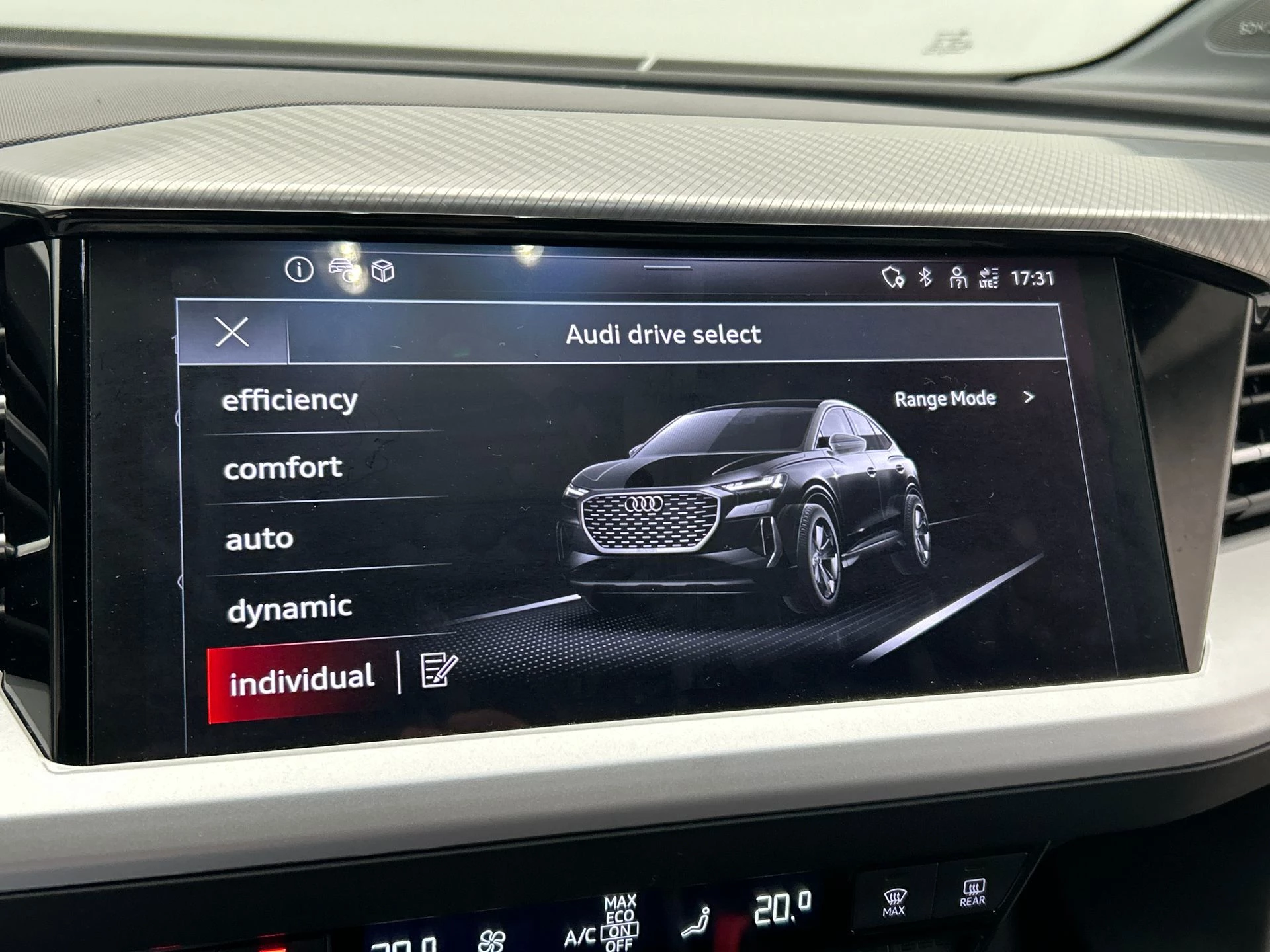 Hoofdafbeelding Audi Q4 Sportback e-tron
