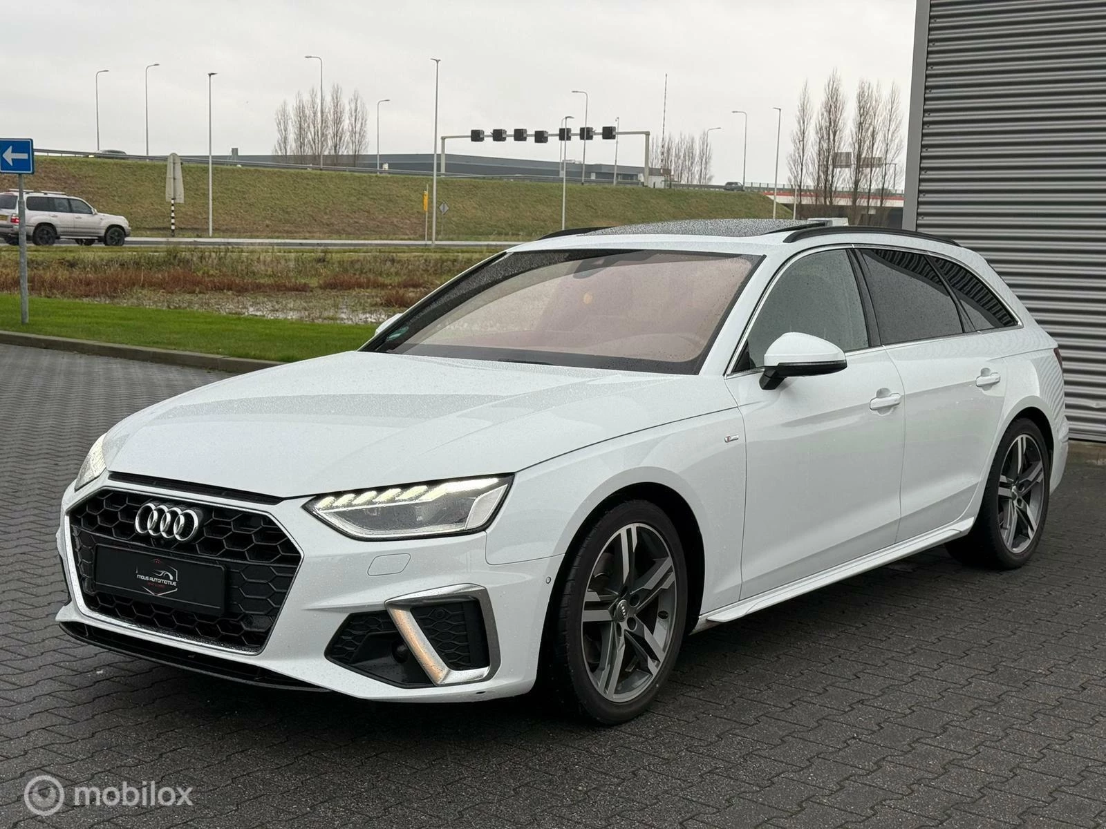 Hoofdafbeelding Audi A4