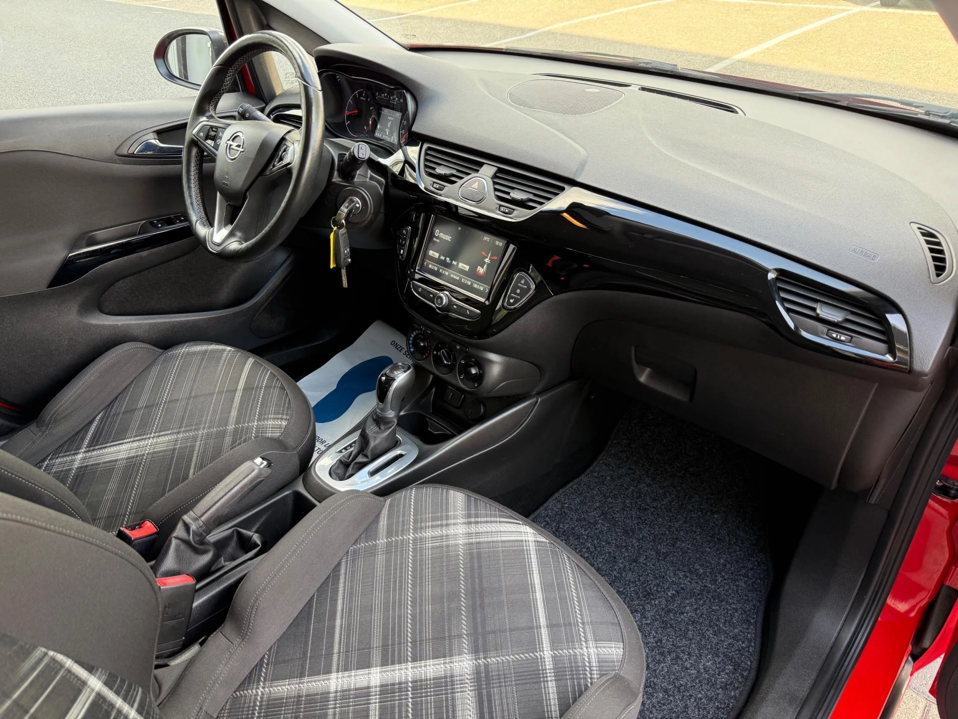 Hoofdafbeelding Opel Corsa