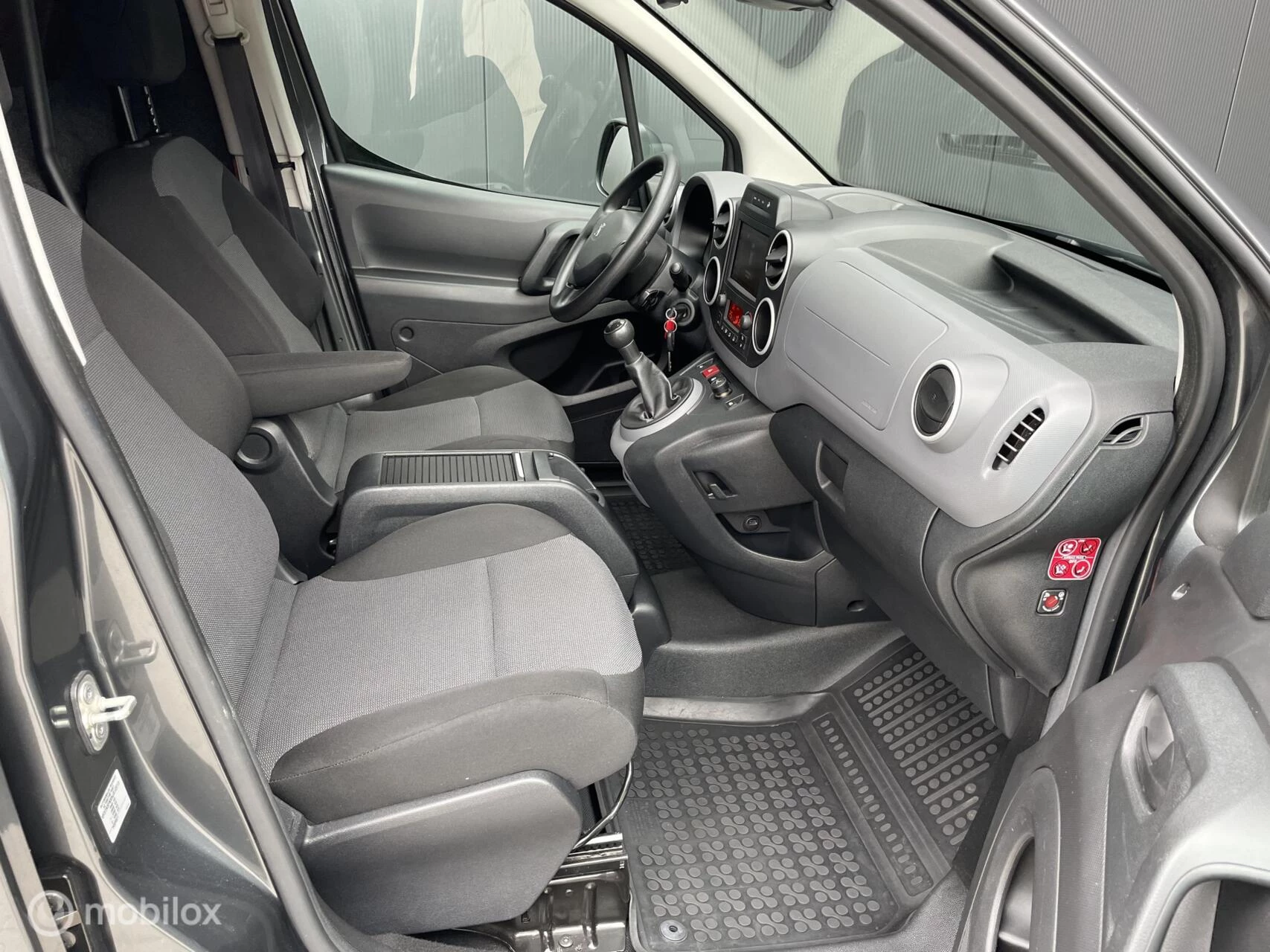 Hoofdafbeelding Peugeot Partner