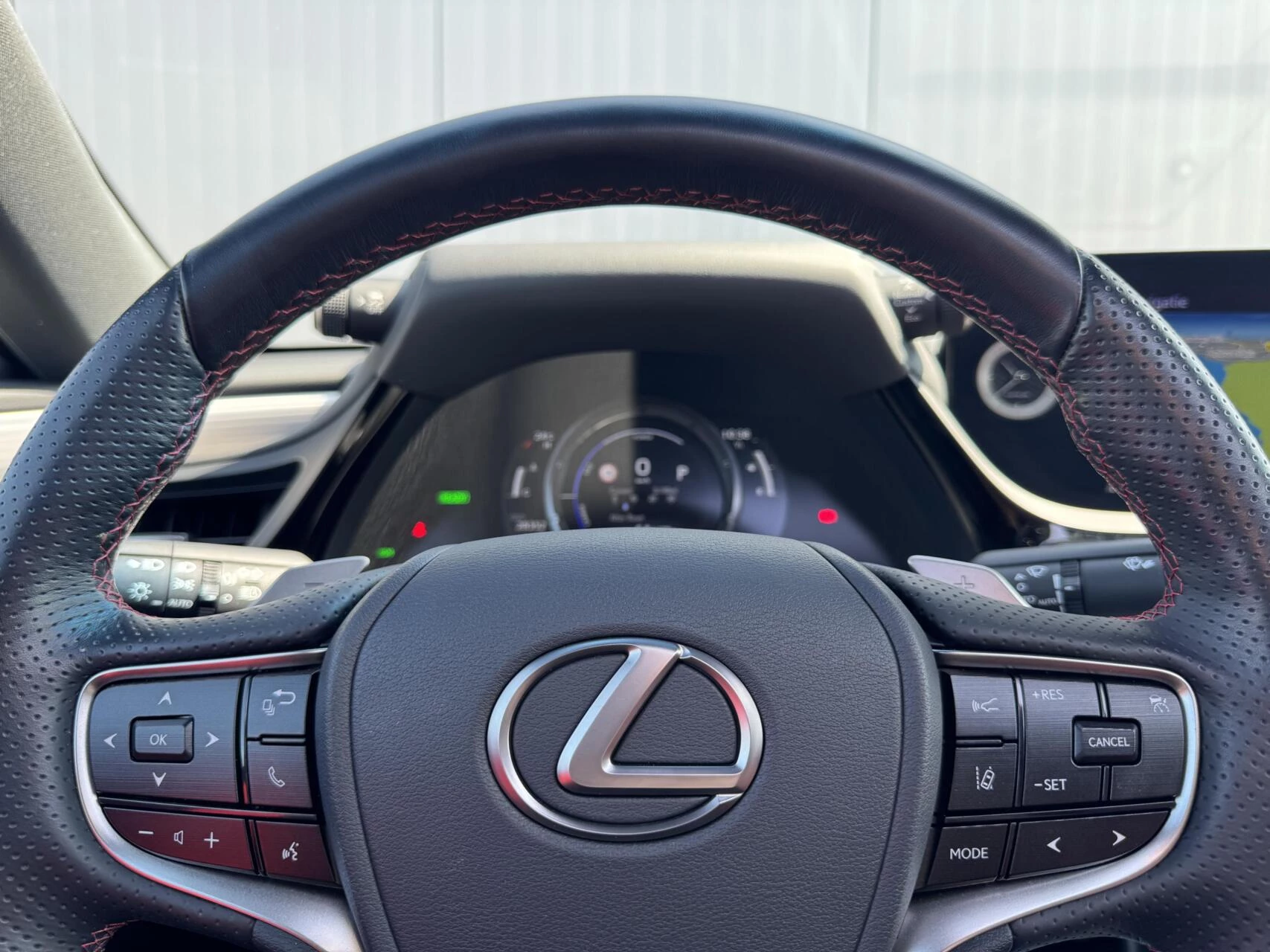 Hoofdafbeelding Lexus ES