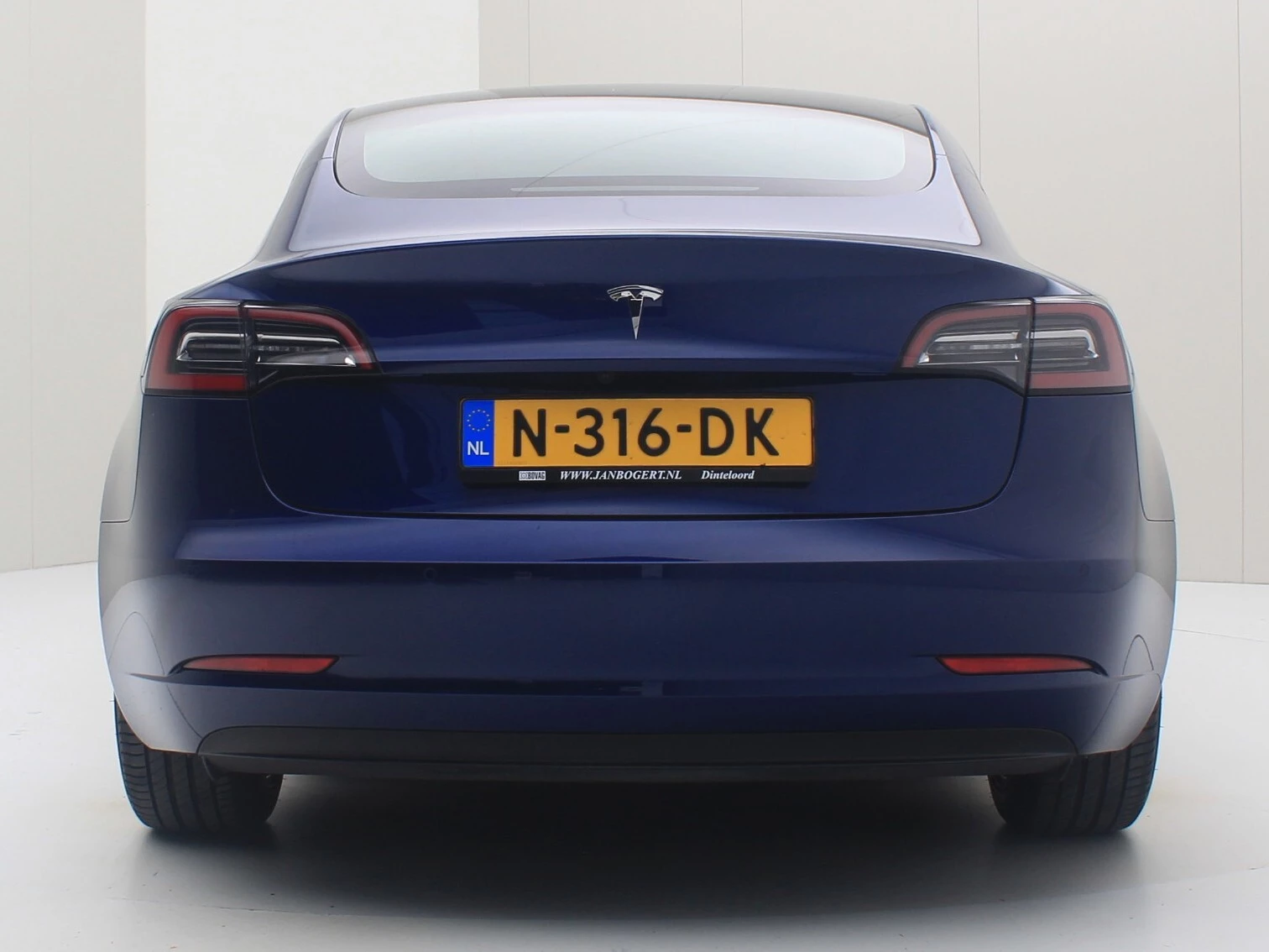 Hoofdafbeelding Tesla Model 3