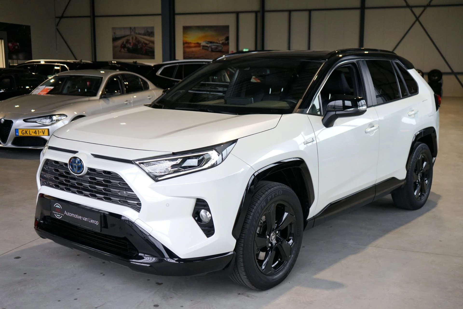 Hoofdafbeelding Toyota RAV4