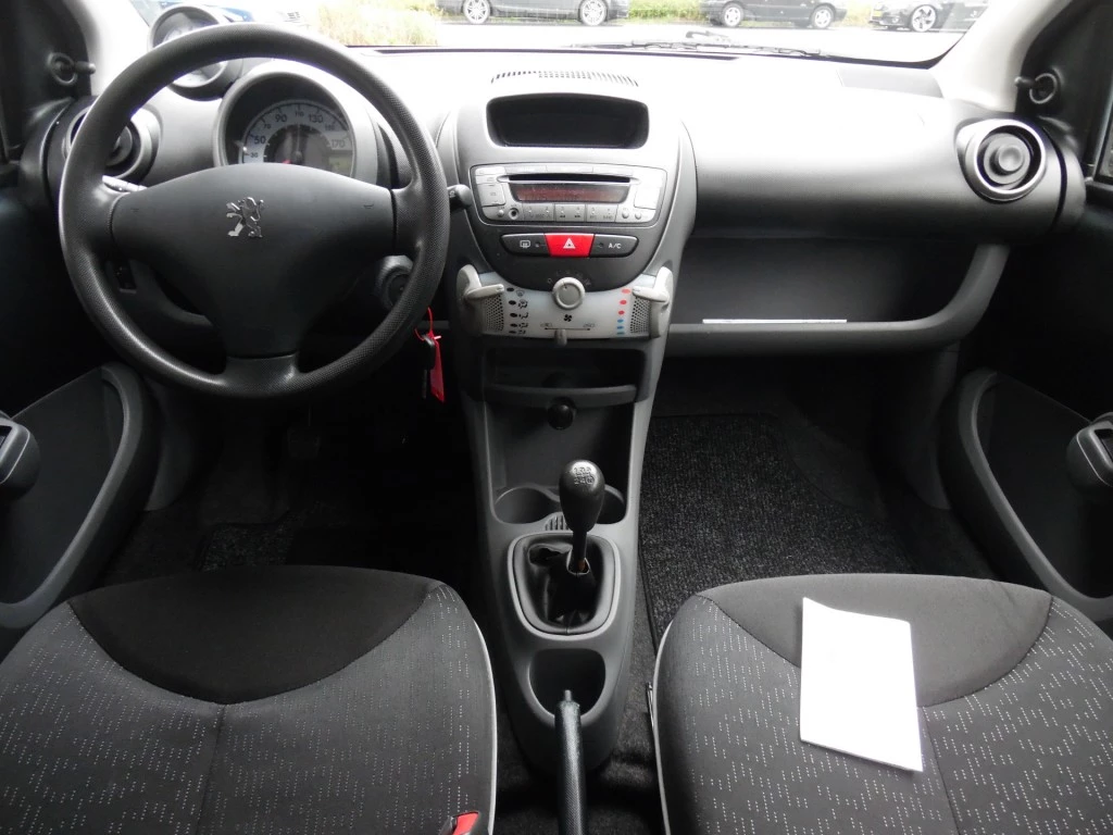 Hoofdafbeelding Peugeot 107