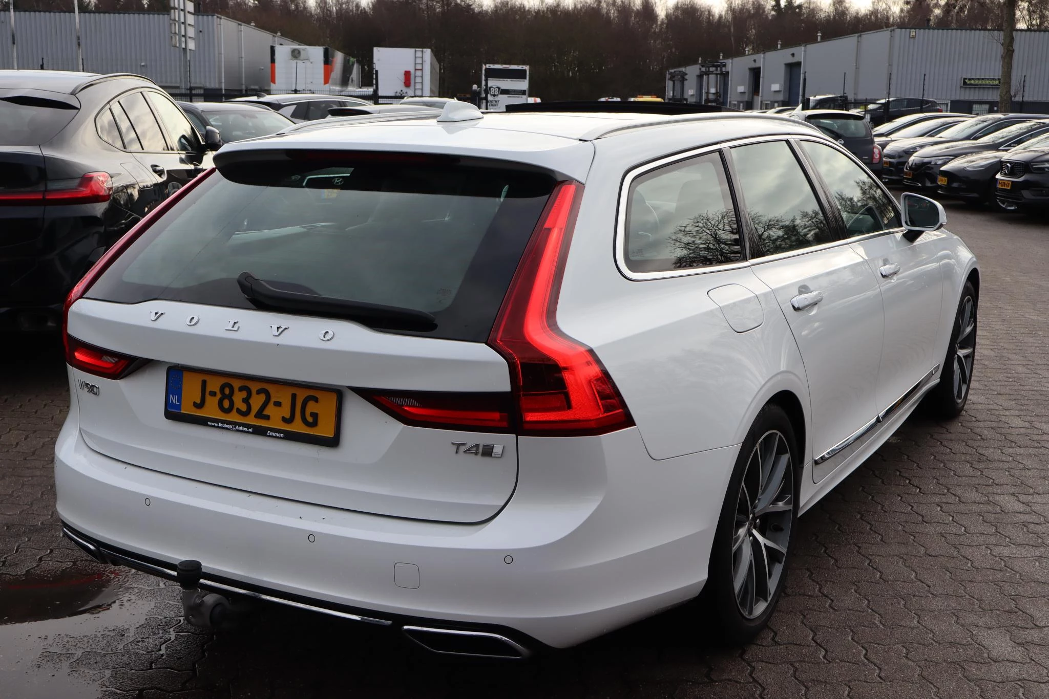 Hoofdafbeelding Volvo V90