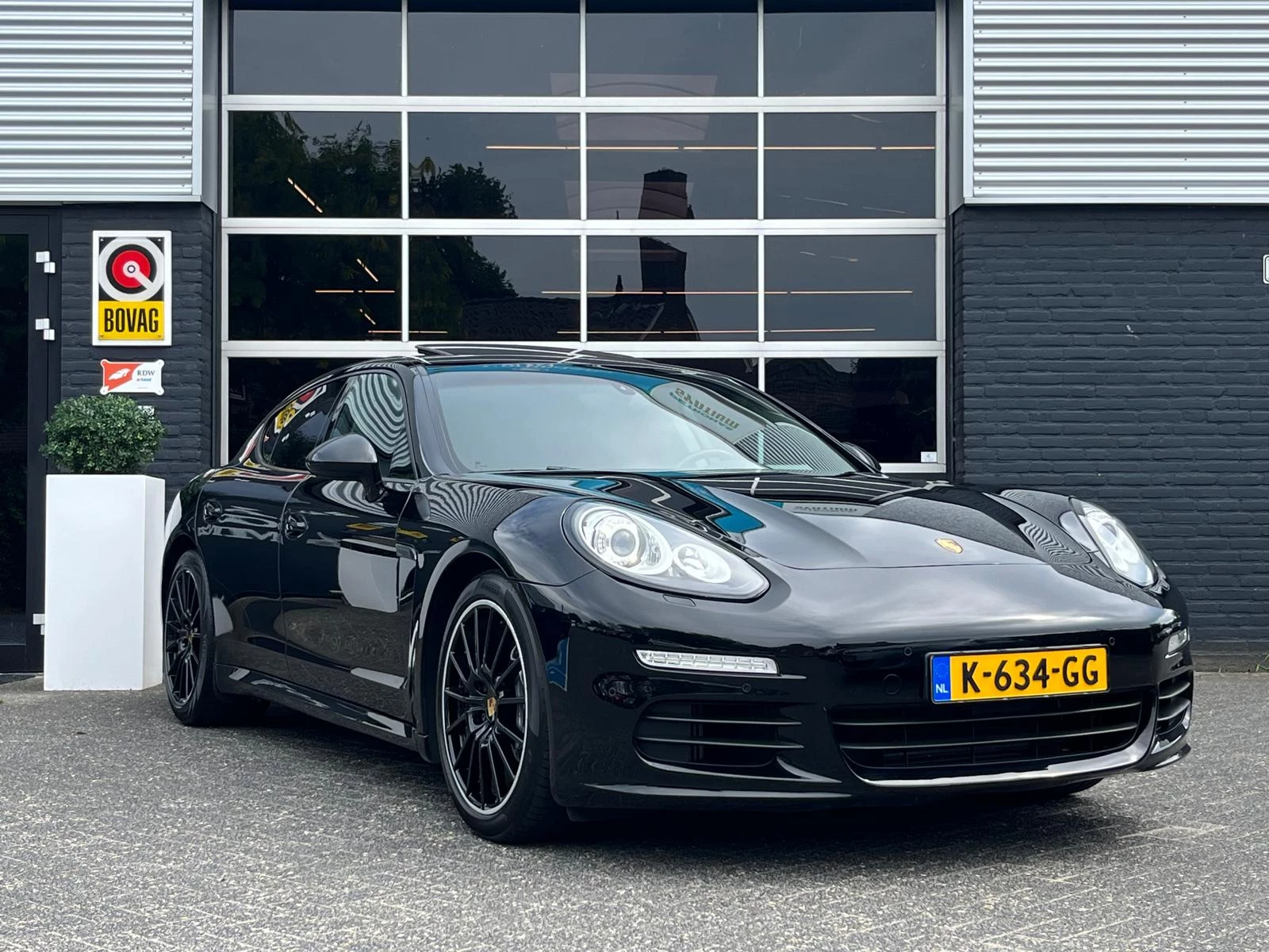 Hoofdafbeelding Porsche Panamera