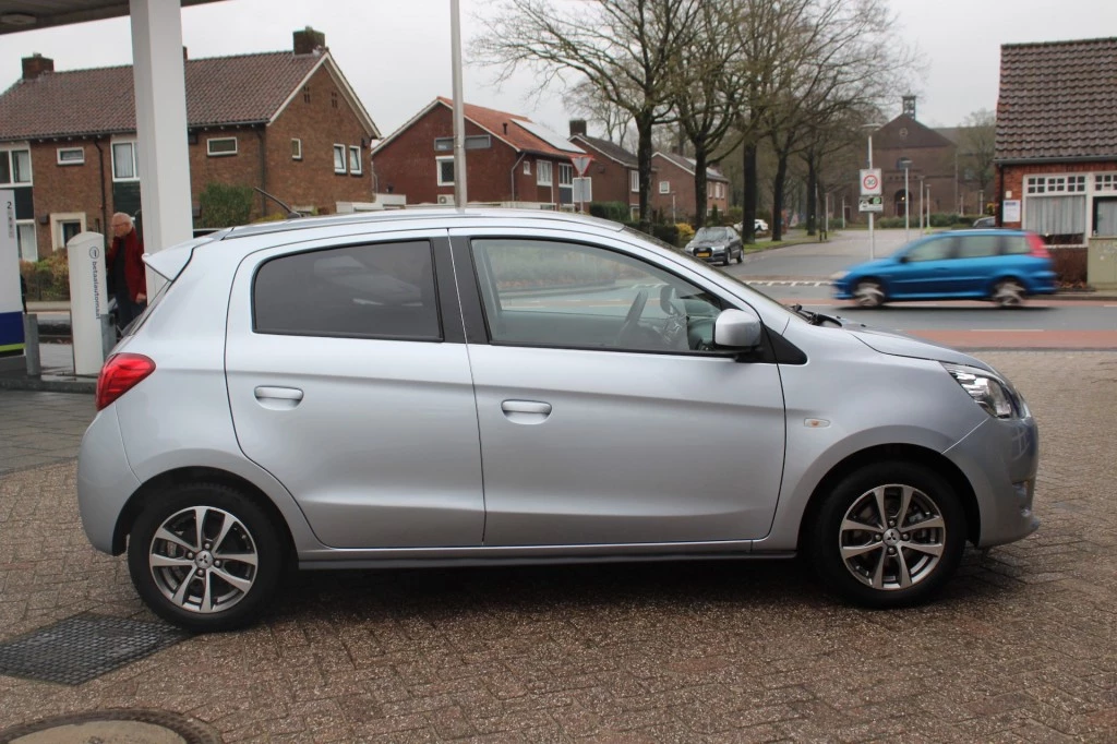 Hoofdafbeelding Mitsubishi Space Star