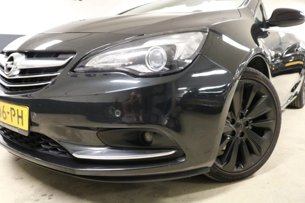 Hoofdafbeelding Opel Cascada