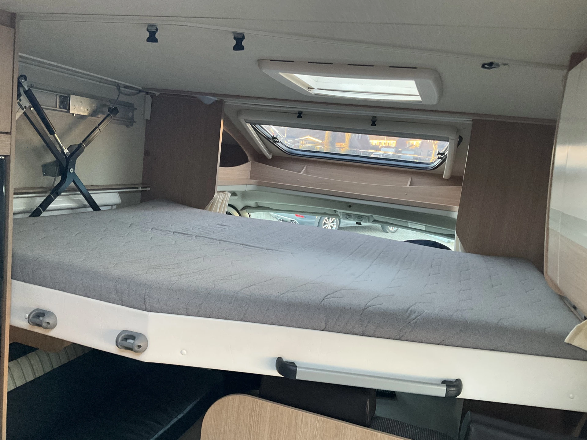 Hoofdafbeelding Carado T 59 2.3 131pk Airco Cruise Trekhaak Fietsendrager 2-Persoons Sunlight Carado