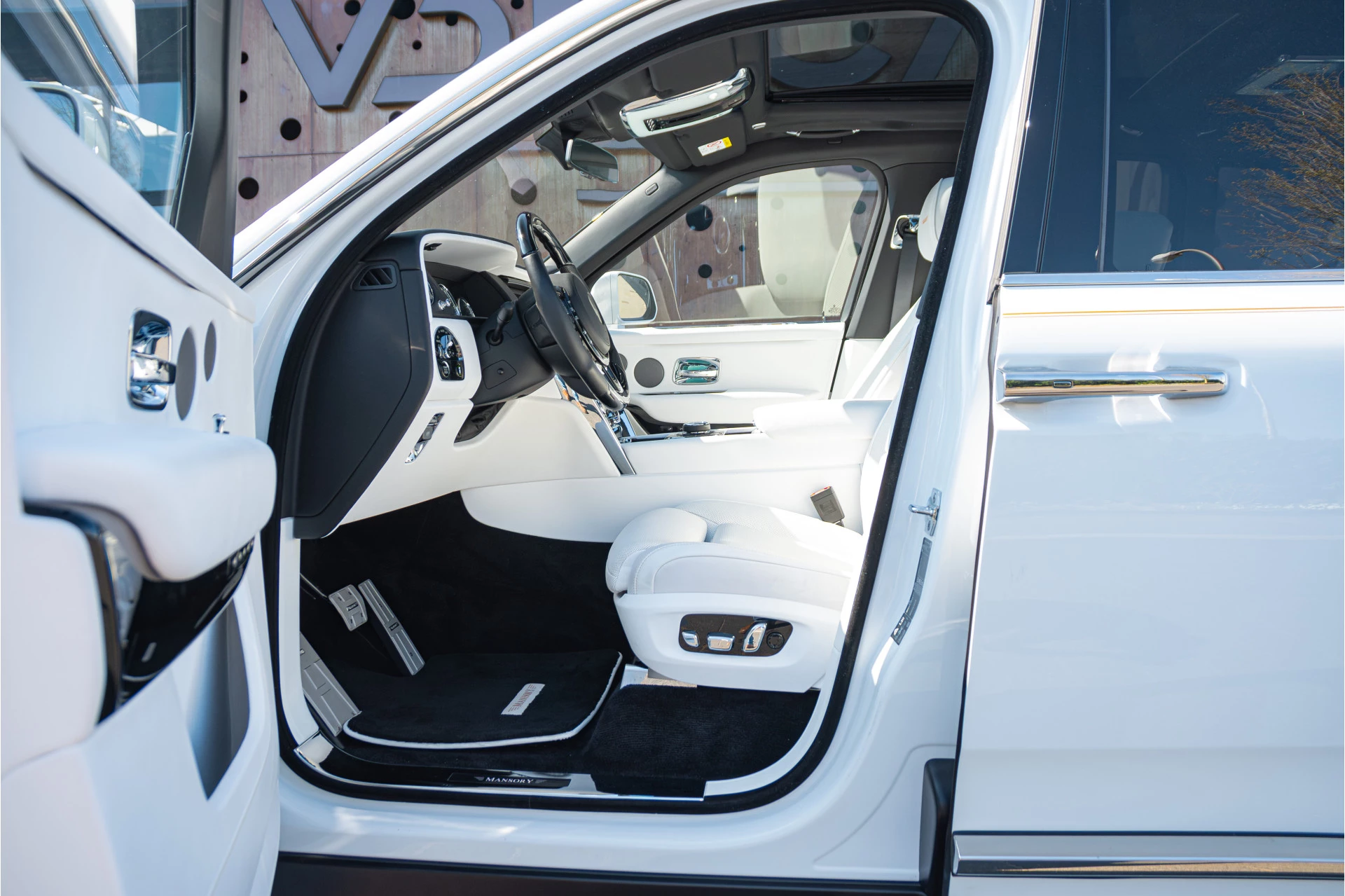 Hoofdafbeelding Rolls-Royce Cullinan