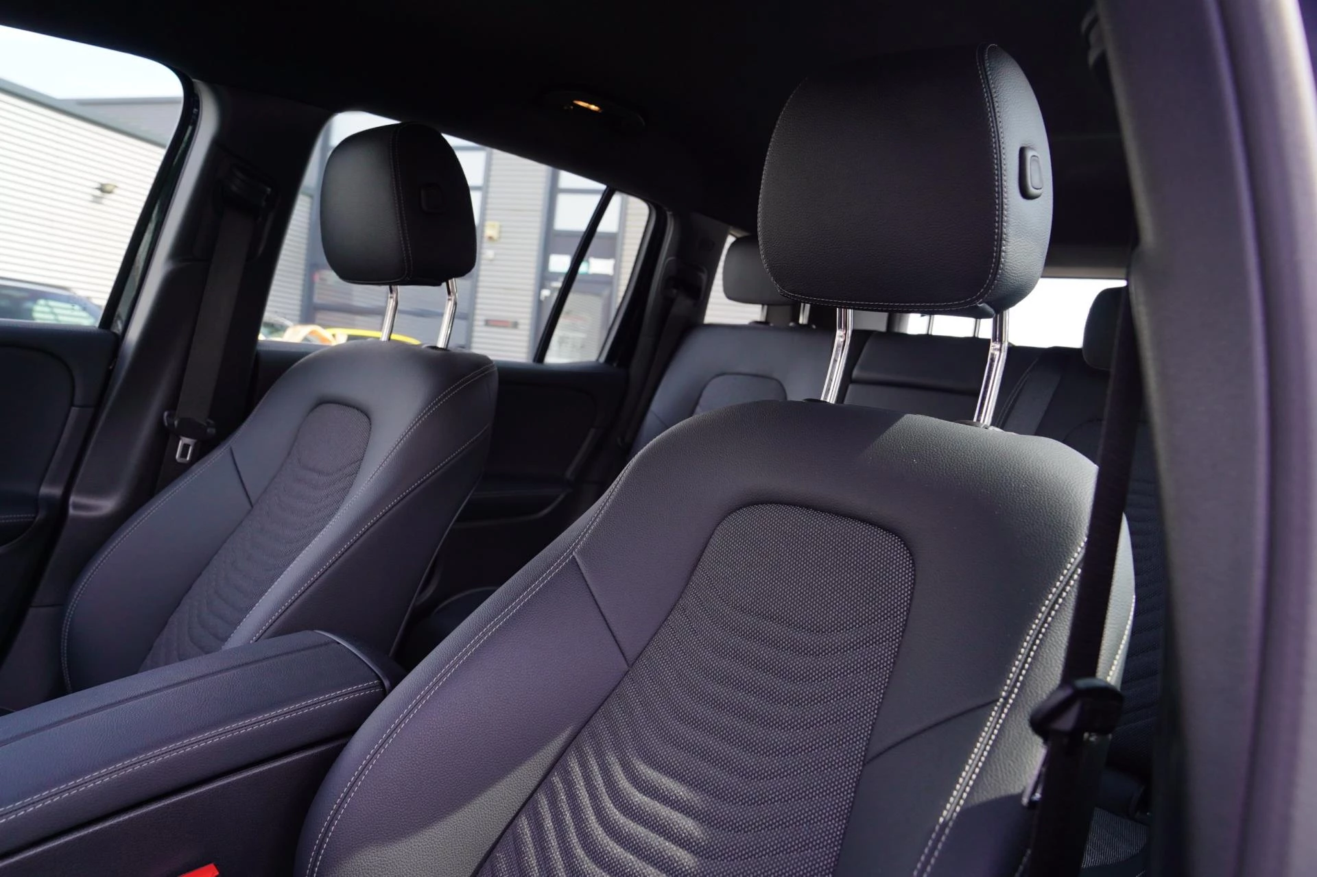 Hoofdafbeelding Mercedes-Benz EQB