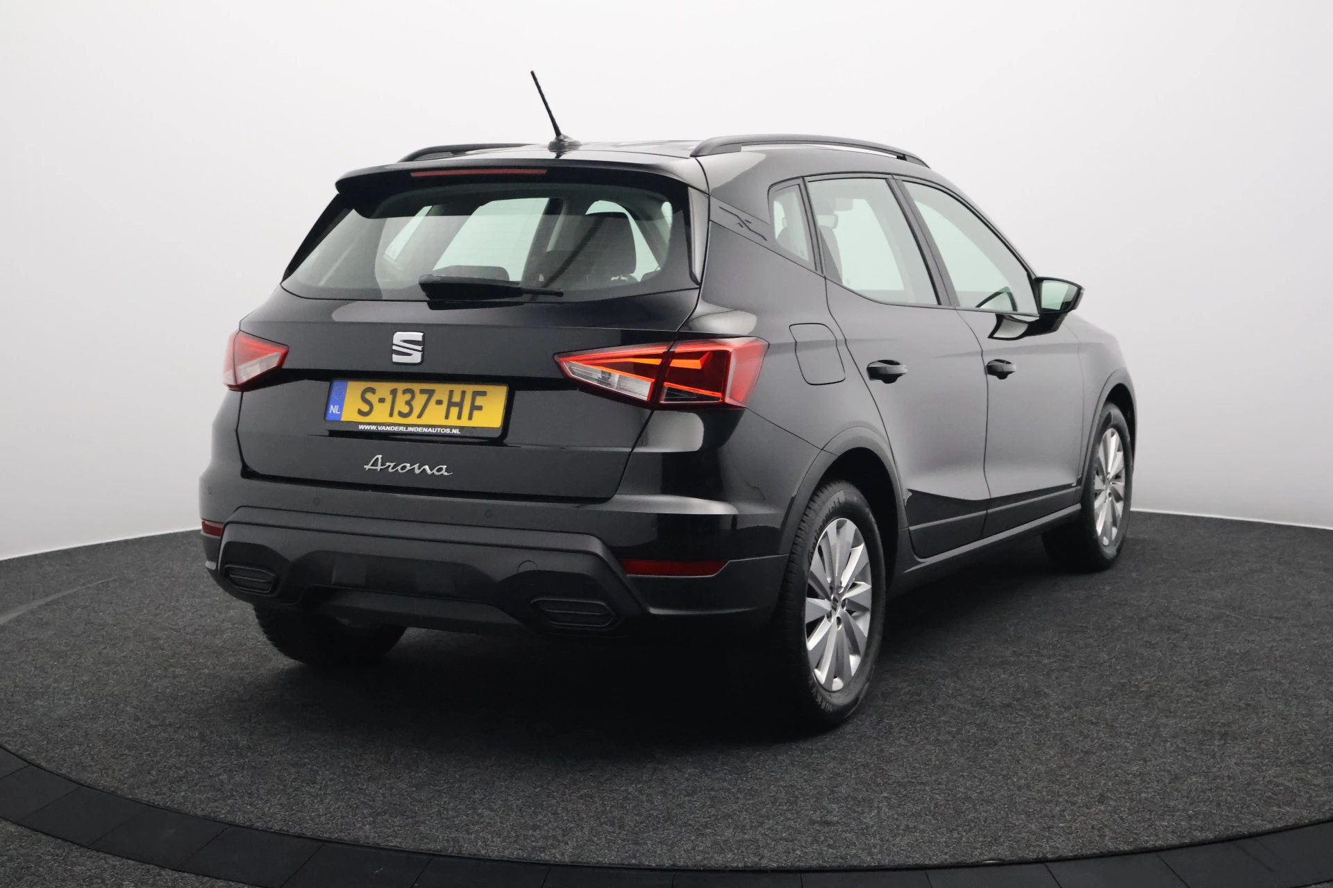 Hoofdafbeelding SEAT Arona