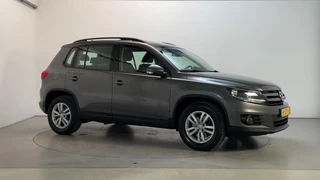 Volkswagen Tiguan 1.4 TSI R-Line Edition DSG Parkeersensoren Navigatie