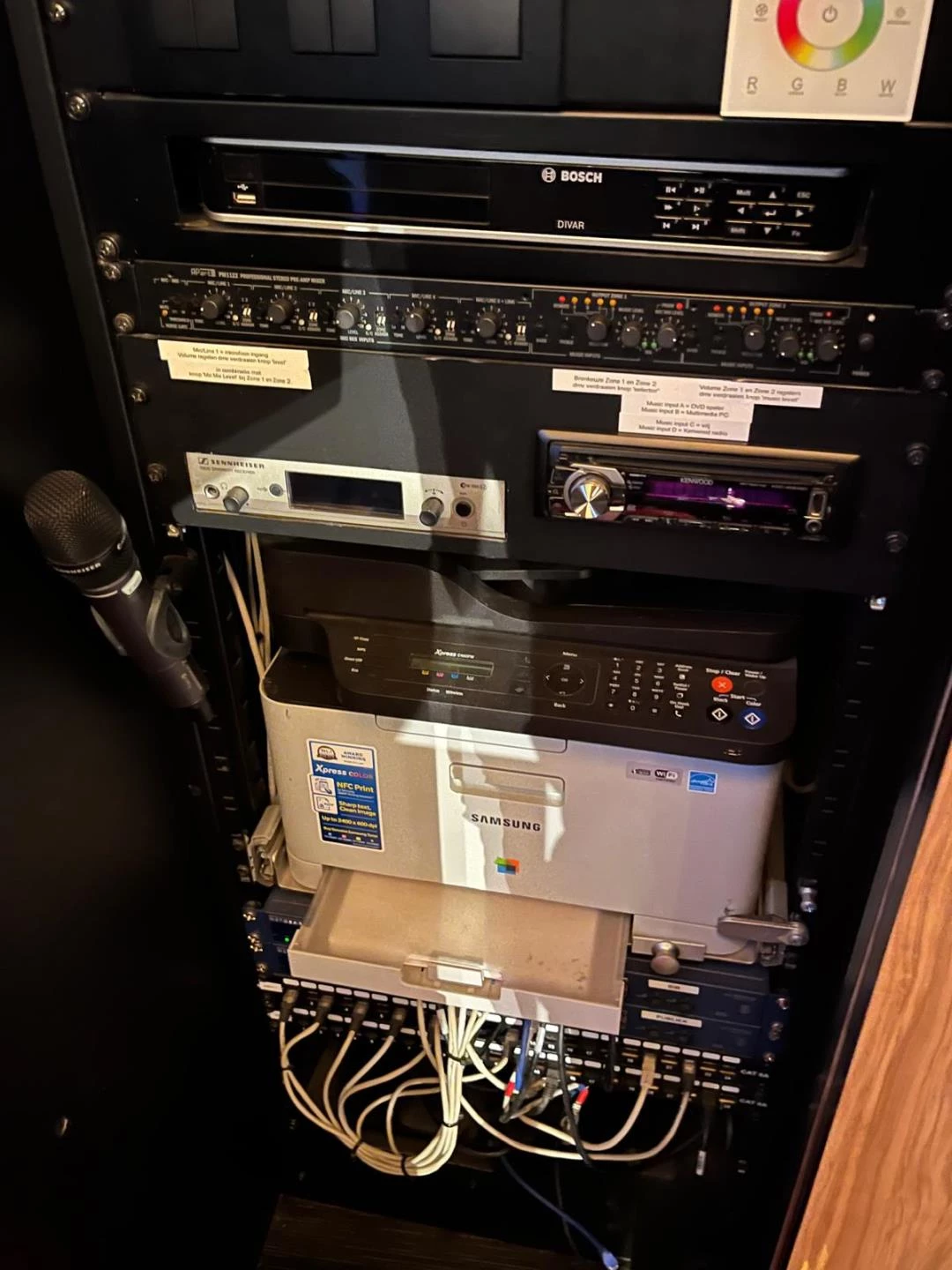 Hoofdafbeelding Nefra OPLZ 220D