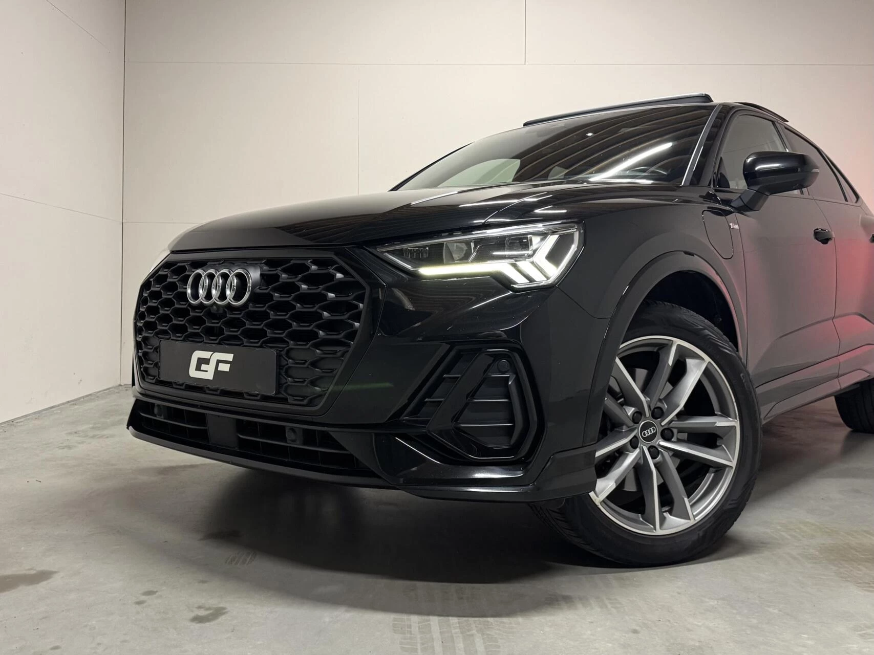 Hoofdafbeelding Audi Q3