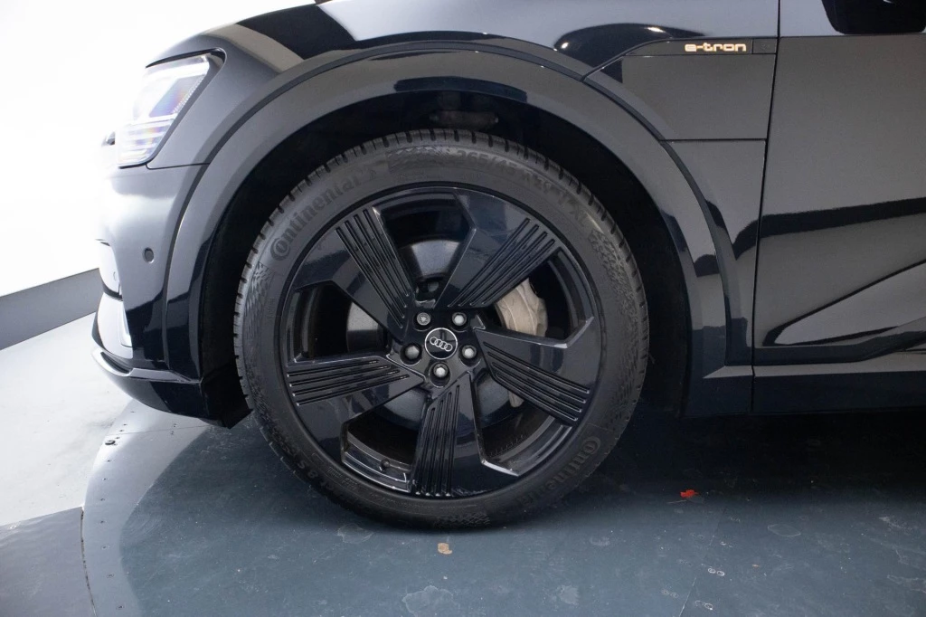 Hoofdafbeelding Audi e-tron