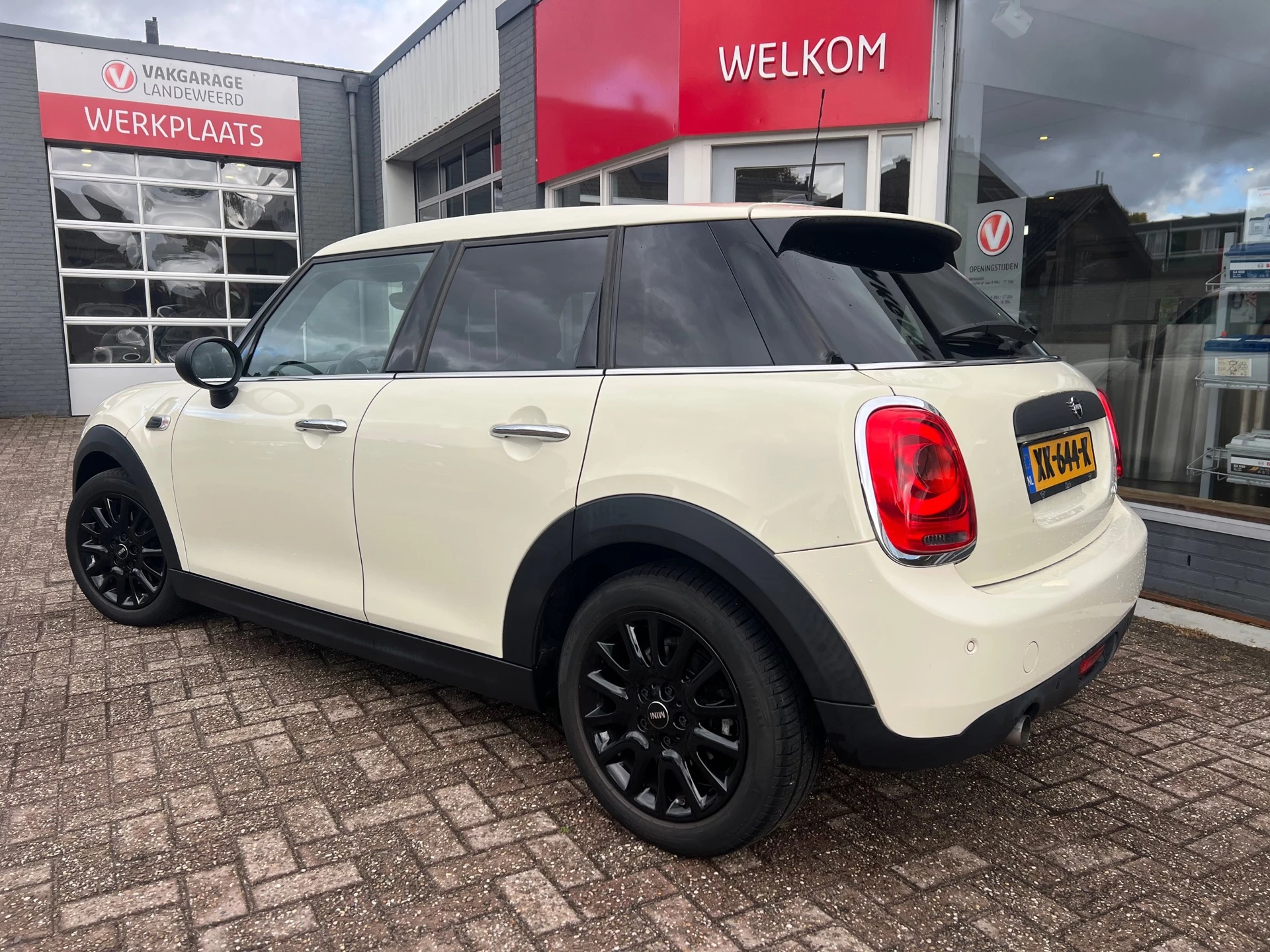 Hoofdafbeelding MINI One