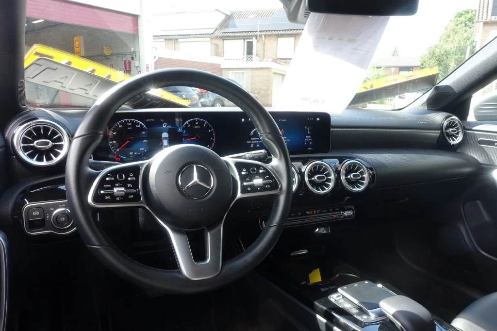 Hoofdafbeelding Mercedes-Benz CLA