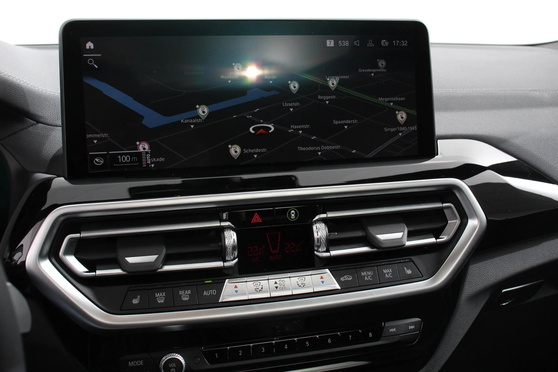 Hoofdafbeelding BMW iX3