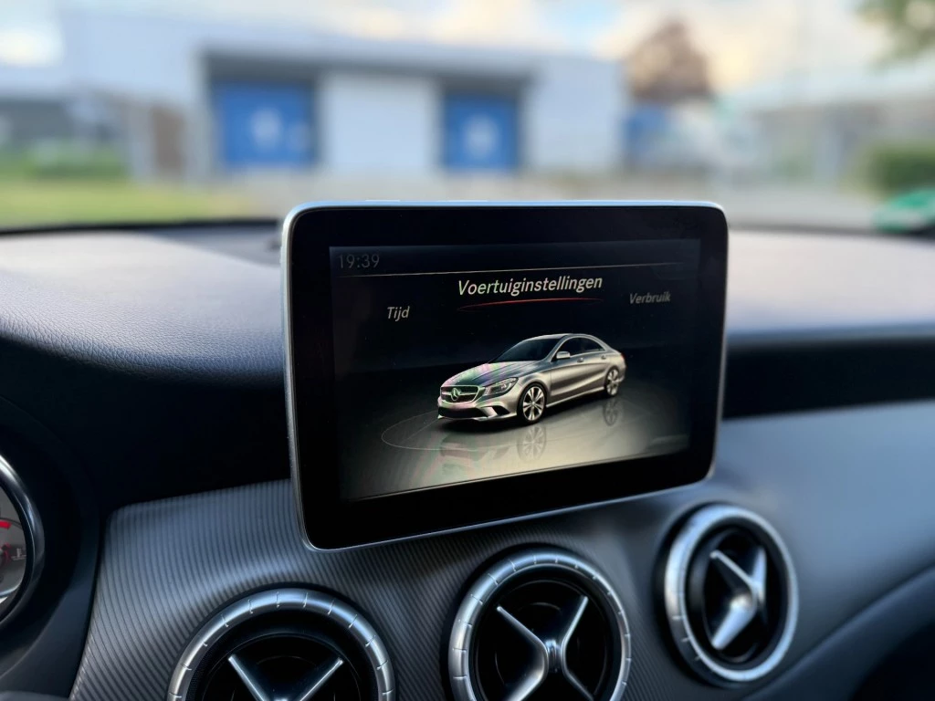 Hoofdafbeelding Mercedes-Benz 200