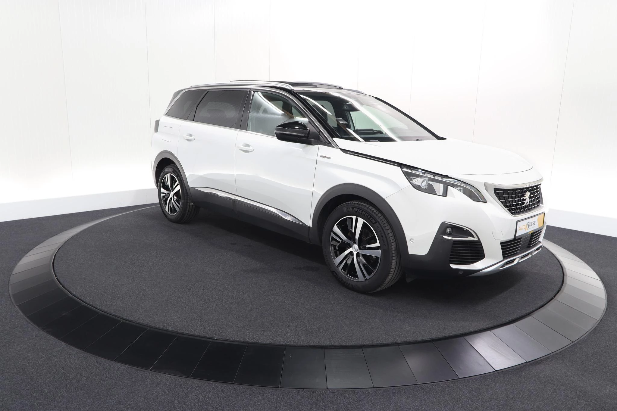 Hoofdafbeelding Peugeot 5008