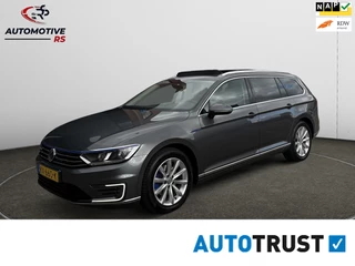 Volkswagen Passat Variant GTE 2016 | Navi | Panodak | Camera | Trekhaak | Dealeronderhouden