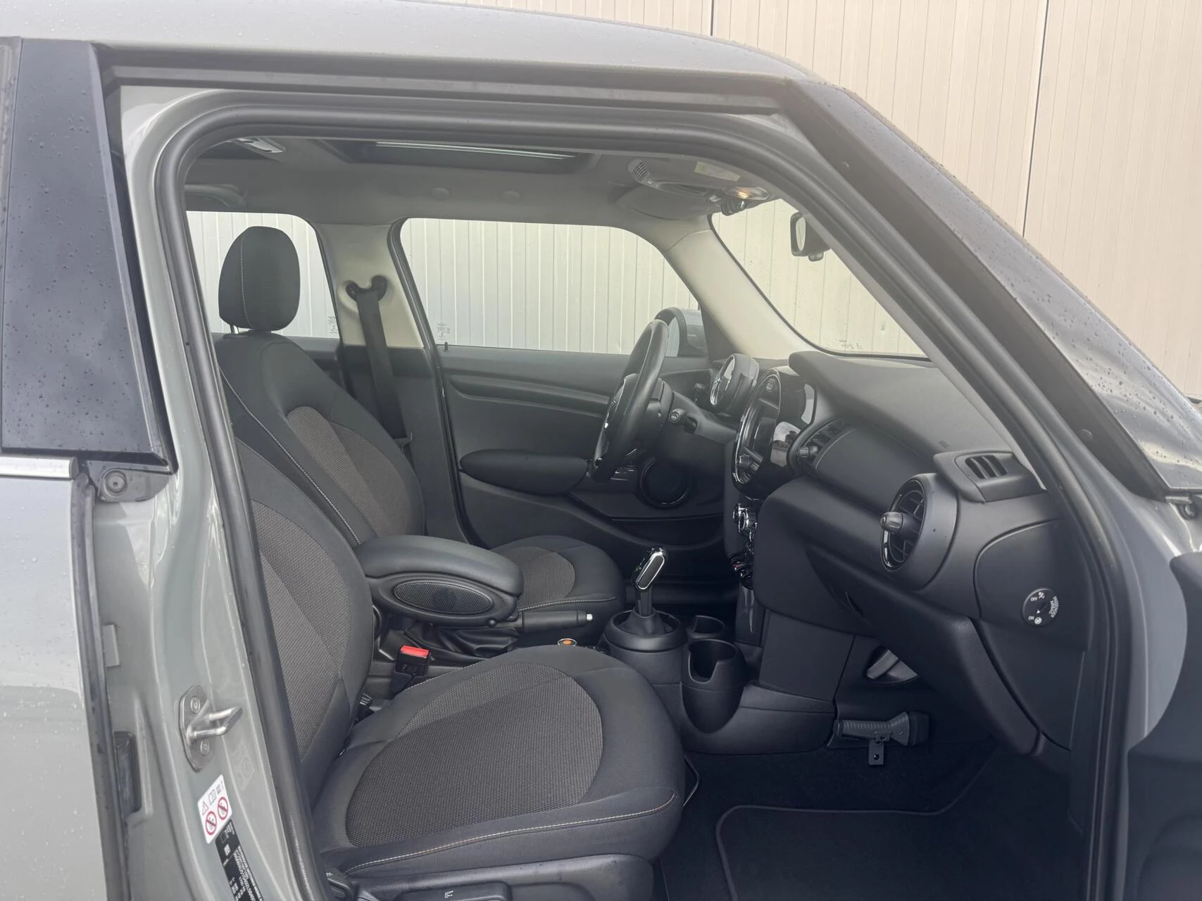 Hoofdafbeelding MINI One