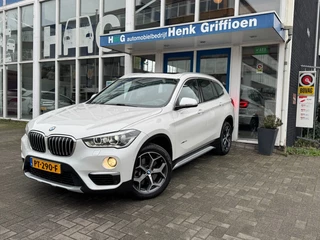 Hoofdafbeelding BMW X1 BMW X1 X1 sDrive20i High Executive I Panoramadak I Leer I Stoelverw. I PDC I Xenon