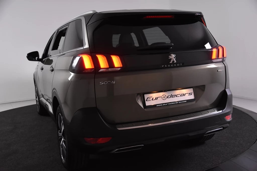 Hoofdafbeelding Peugeot 5008