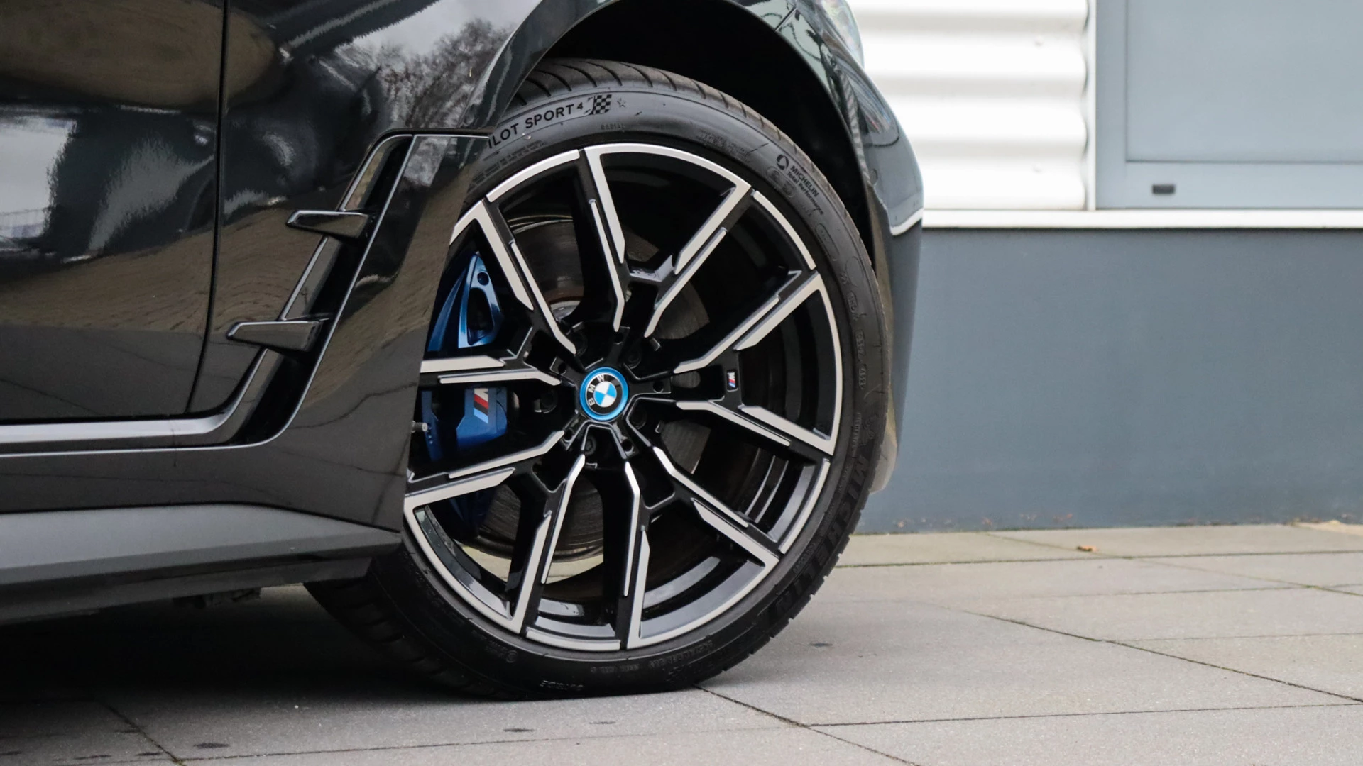 Hoofdafbeelding BMW i4
