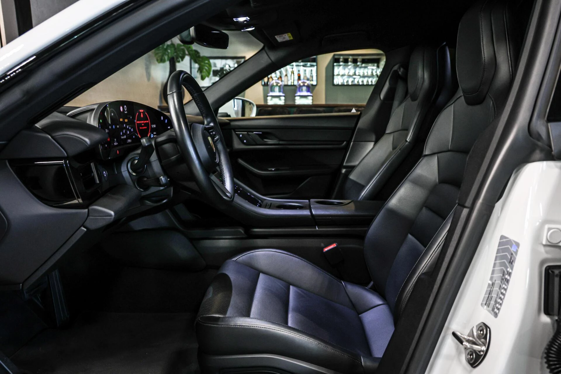 Hoofdafbeelding Porsche Taycan