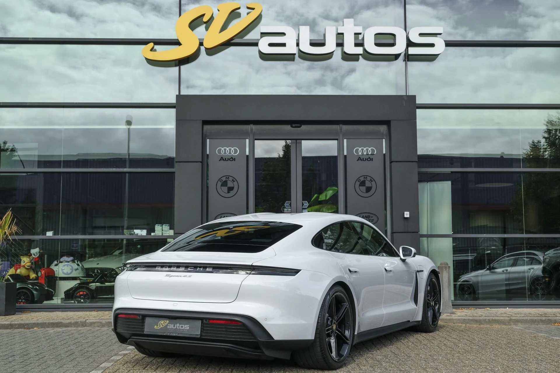 Hoofdafbeelding Porsche Taycan