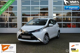 Toyota Aygo 1.0-12V VVT-I 5-Deurs X-Sport Exclusive NW Model Ledverlichting Airconditioning Bluetooth Tel.&Media Interface Multifunct.-Sport-Lederstuur Boordcomputer Toerenteller Elek.Ramen+Spiegels Speedlimiter In Hoogte Verst.Best.Stoel Radio/Cd/Mp3/Usb