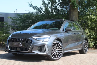 Audi A3 Sportback 40 TFSI e 3x S-Line |Panoramadak | Elektrische kofferbak | Camera | Adaptive cruise | Lane assist | Apple carpla