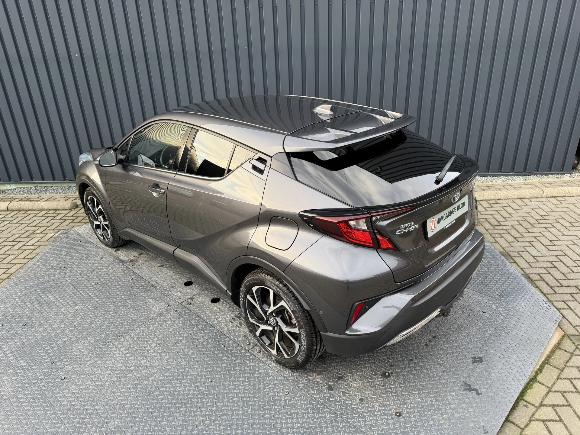 Hoofdafbeelding Toyota C-HR