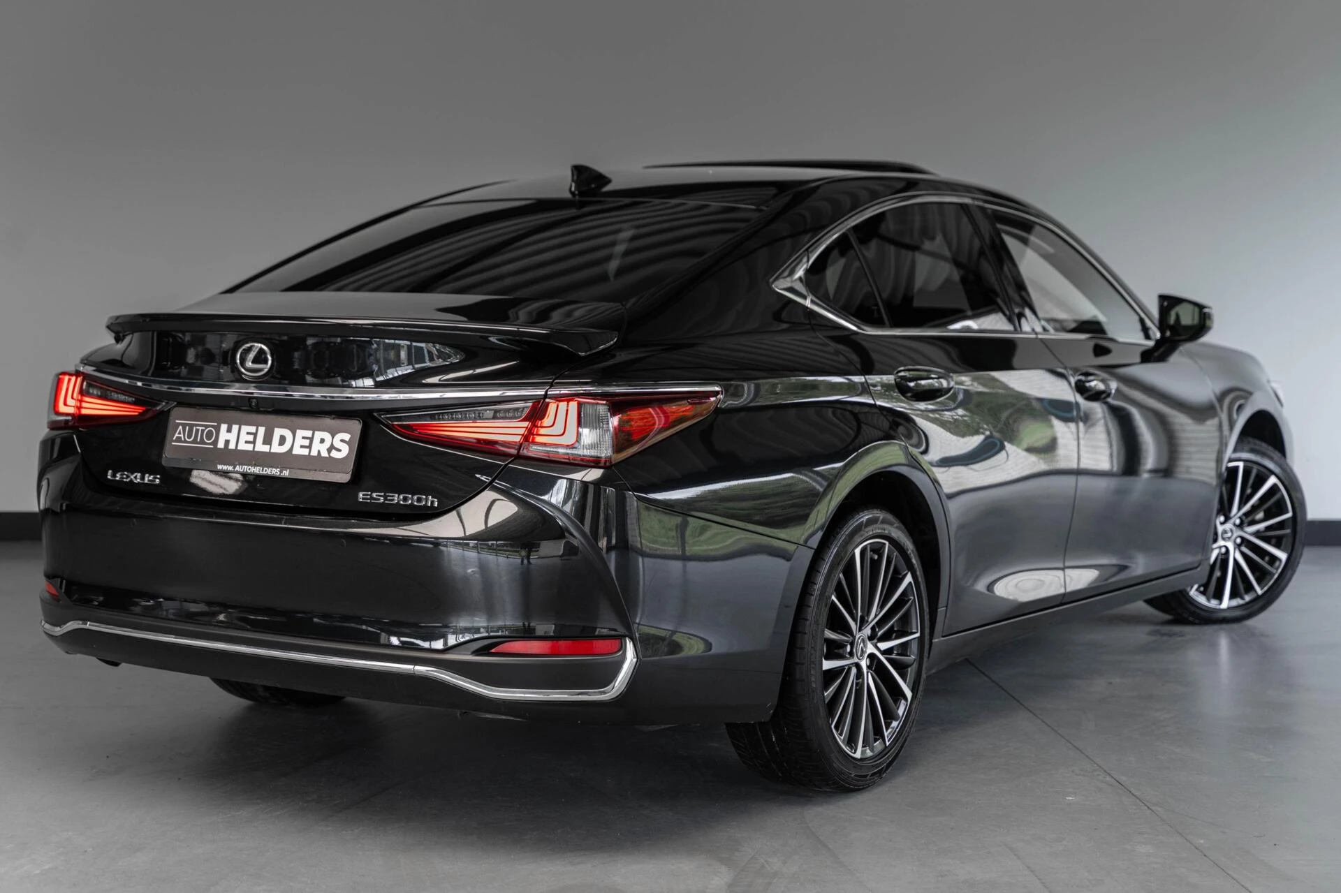 Hoofdafbeelding Lexus ES