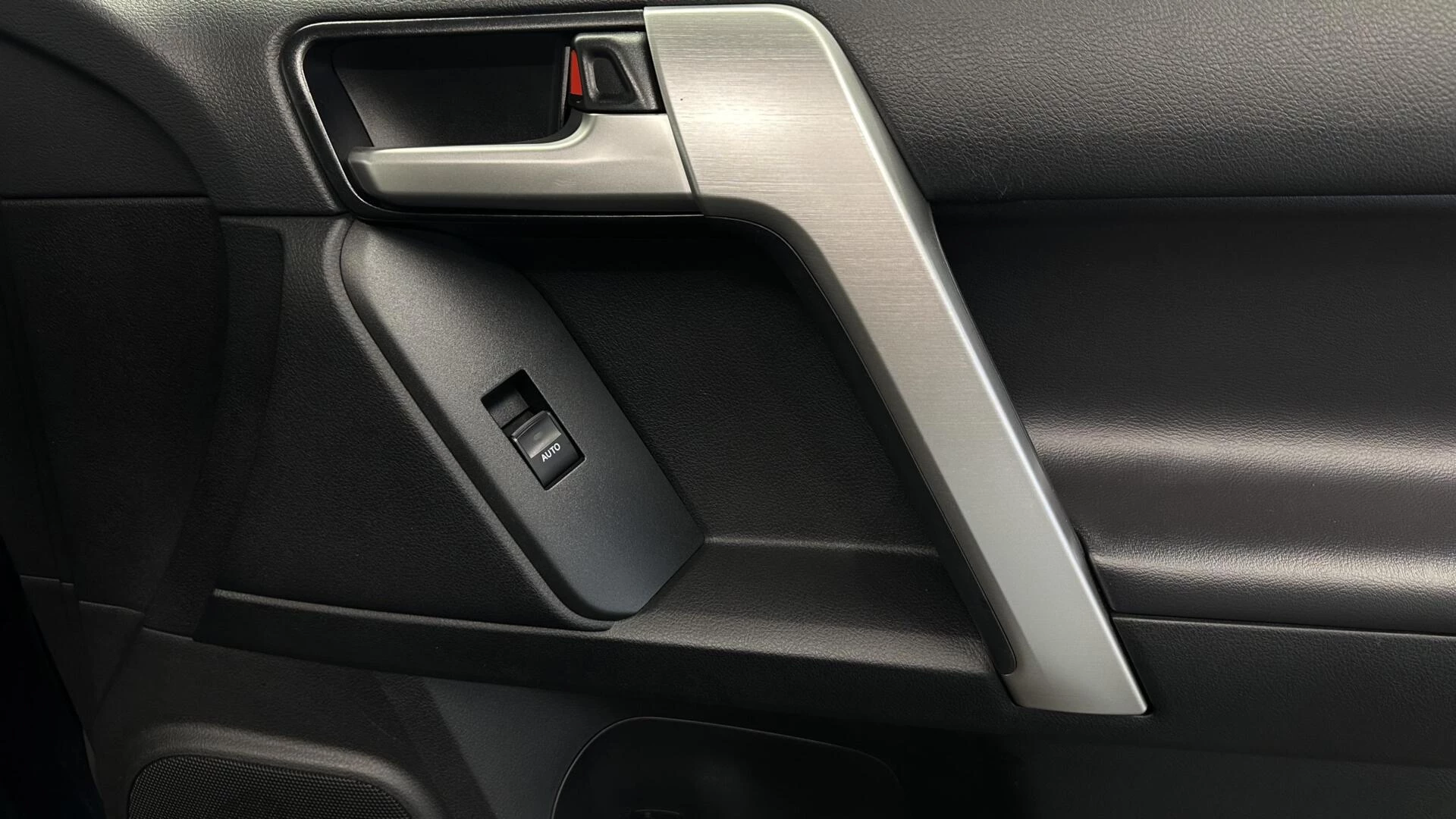 Hoofdafbeelding Toyota Land Cruiser