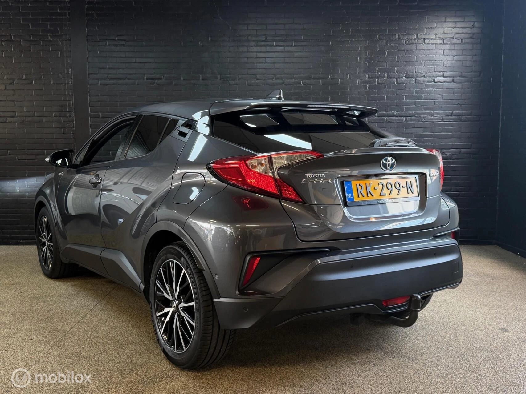 Hoofdafbeelding Toyota C-HR