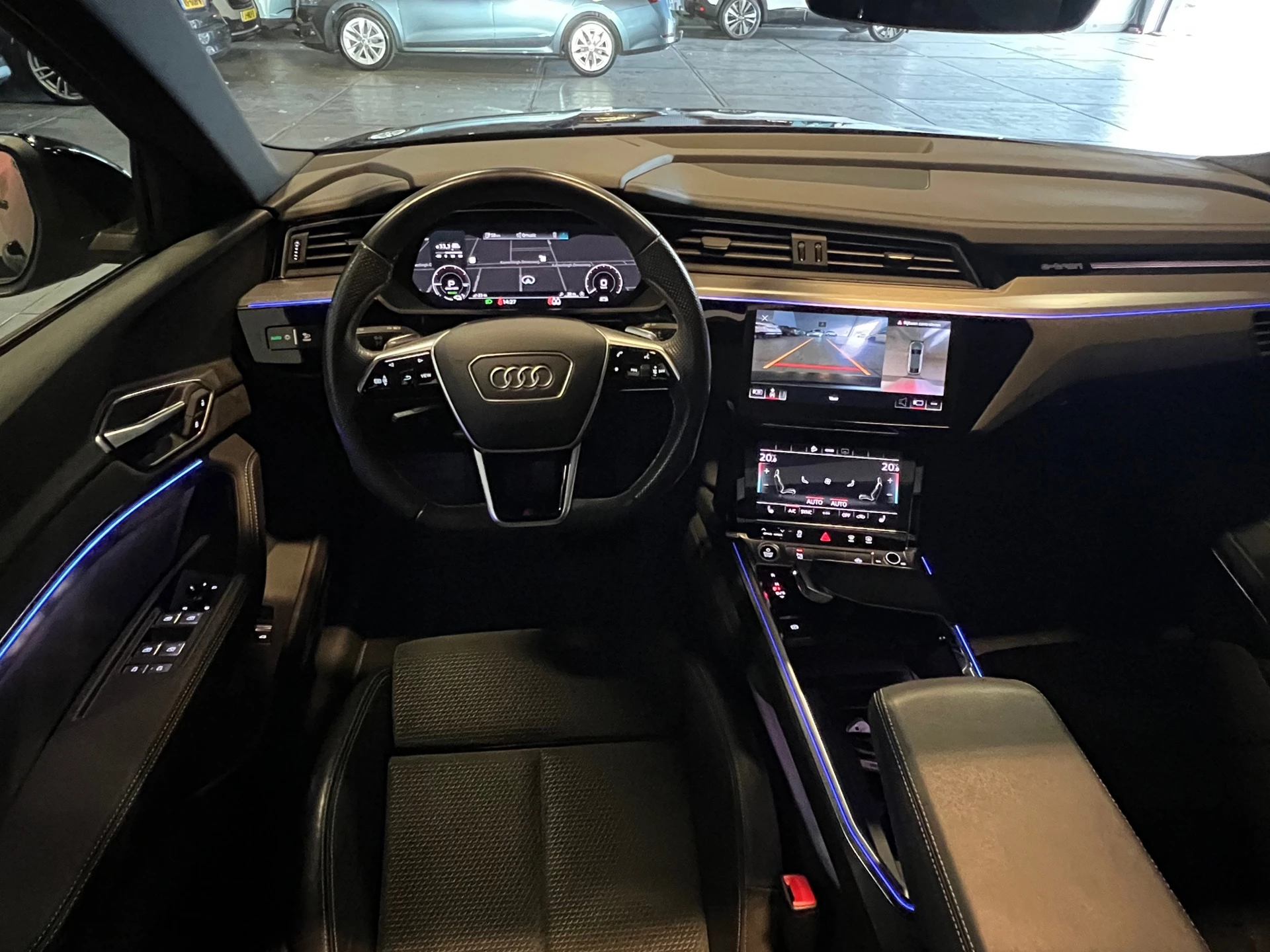 Hoofdafbeelding Audi e-tron