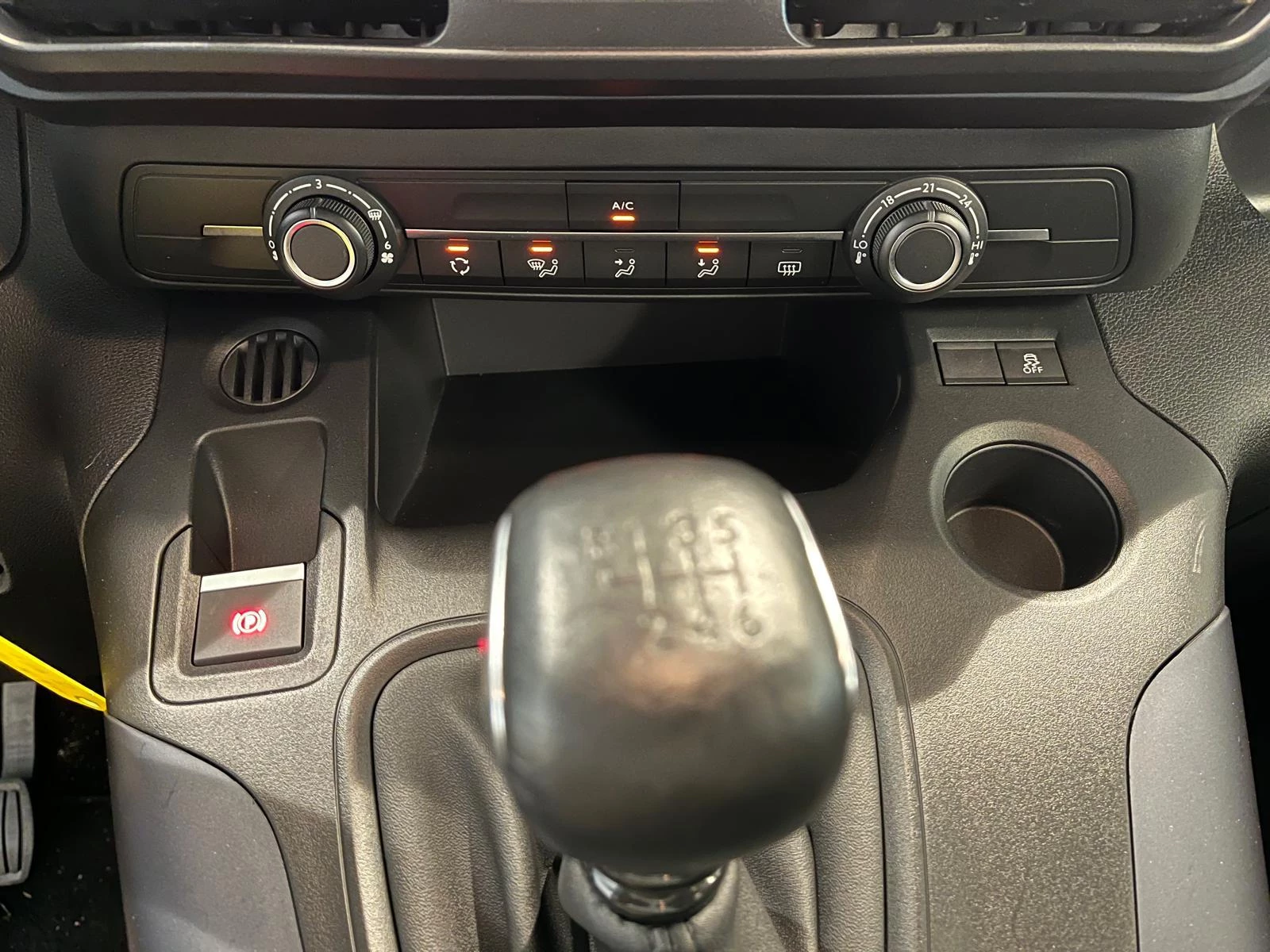 Hoofdafbeelding Peugeot Rifter