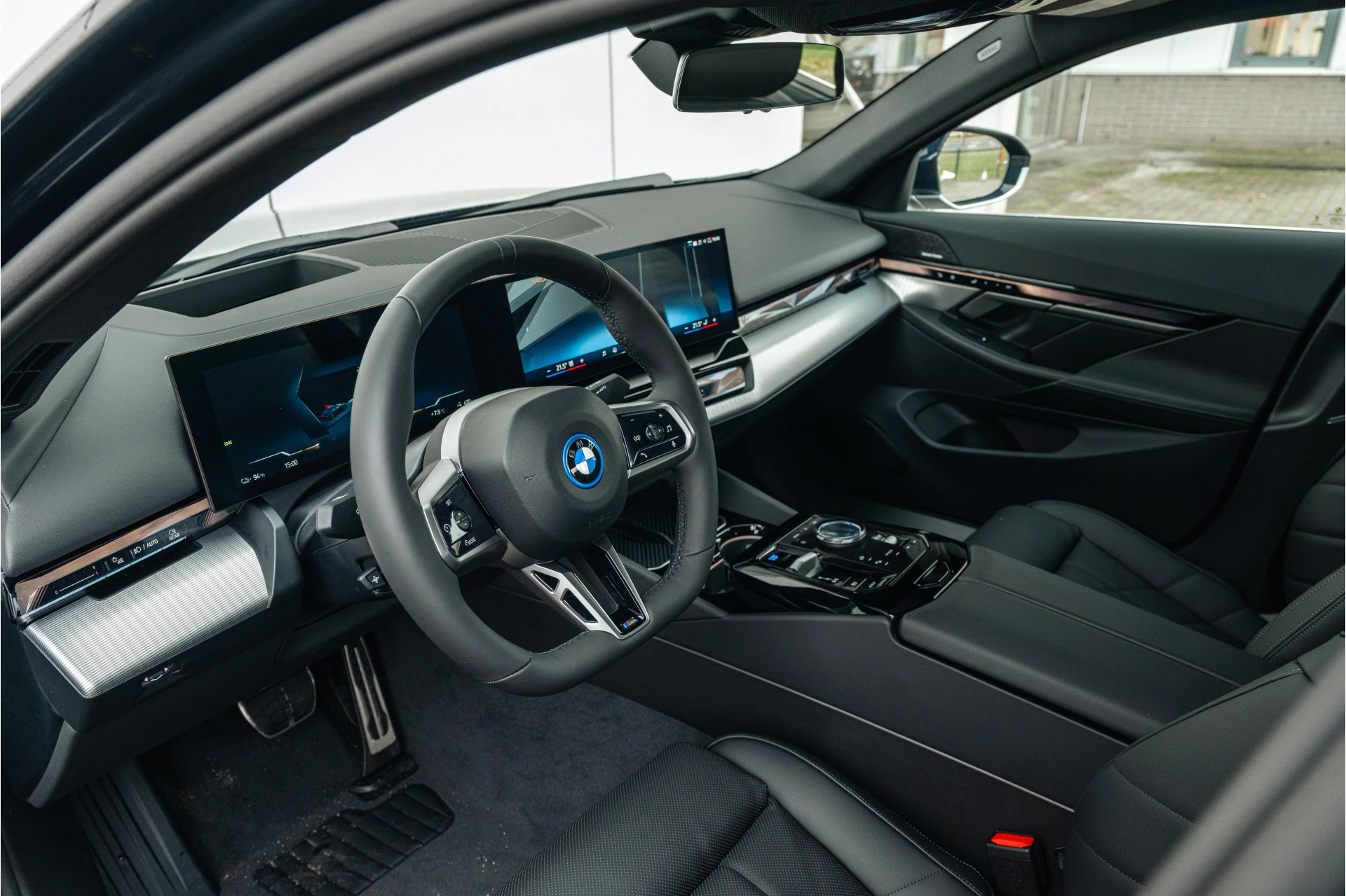Hoofdafbeelding BMW i5