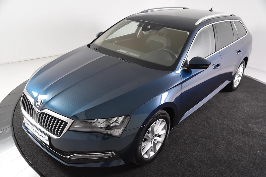 Hoofdafbeelding Škoda Superb