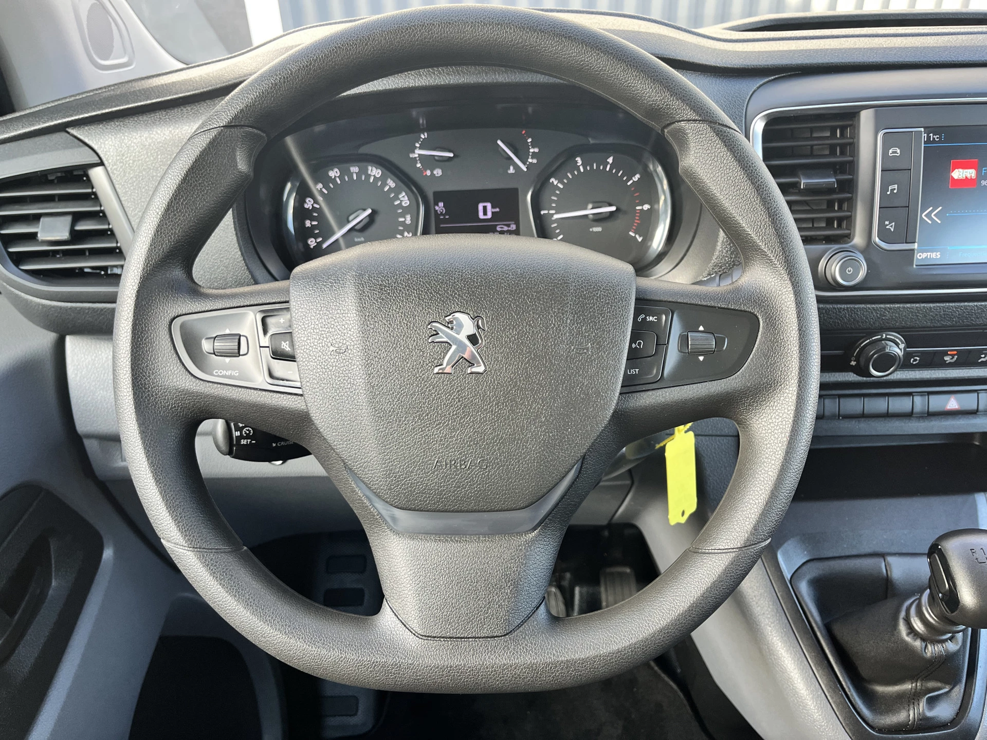 Hoofdafbeelding Peugeot Traveller