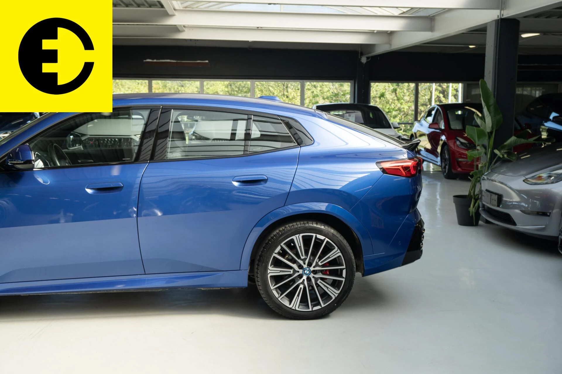 Hoofdafbeelding BMW iX2