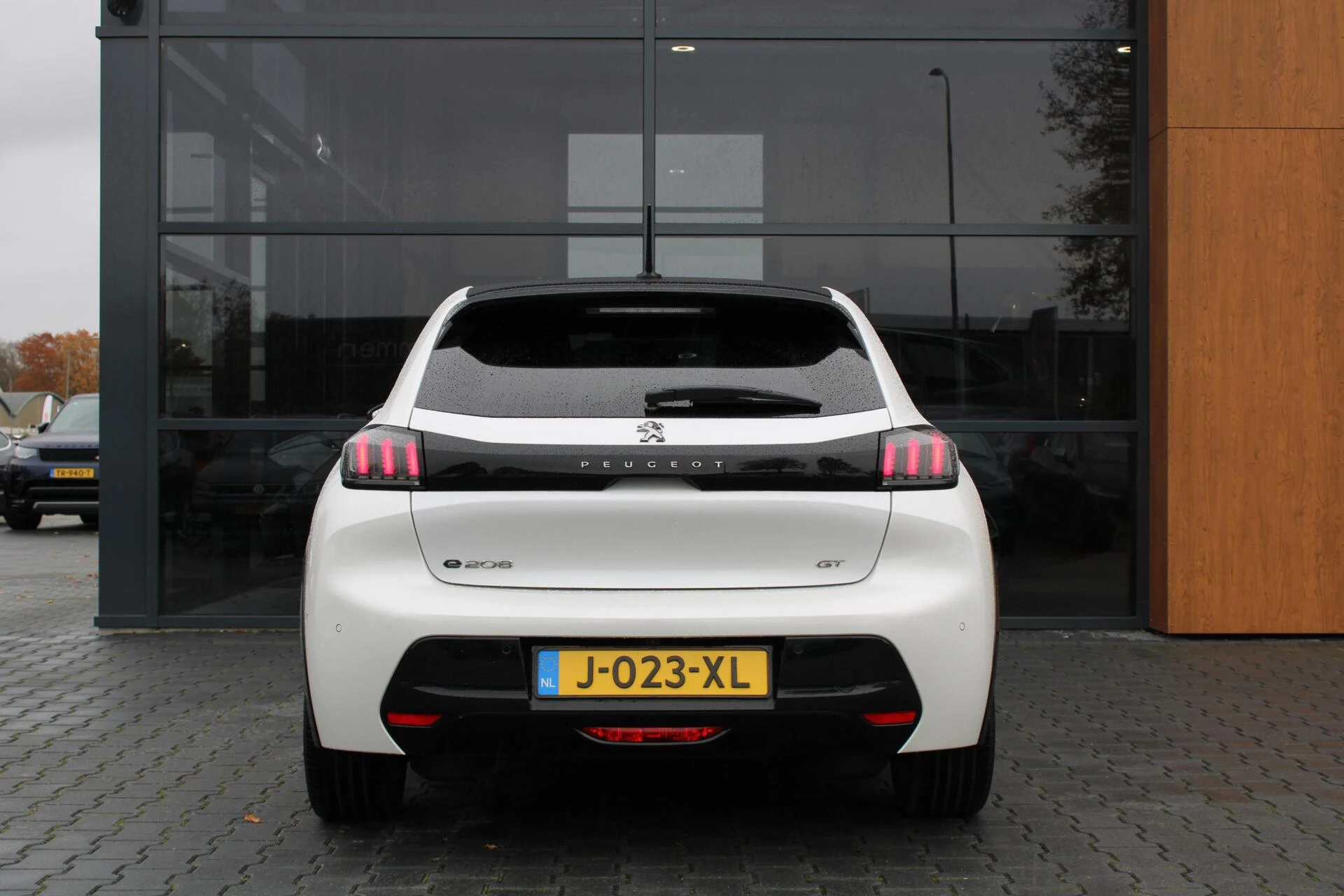 Hoofdafbeelding Peugeot e-208